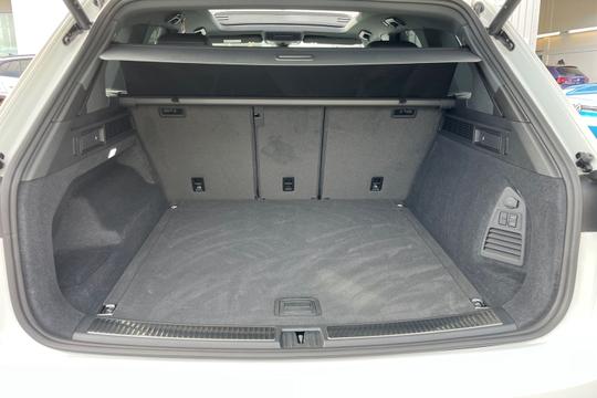 Volkswagen Touareg Photo autoimg-93fa4bd3586929ab46ebb335579e89c13728793d.jpg