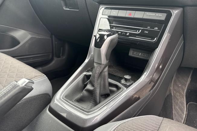 Volkswagen T-Cross Photo 23