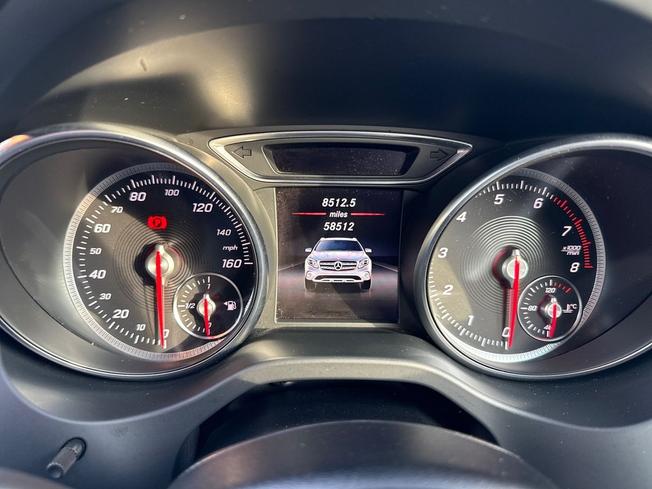 MERCEDES-BENZ GLA Photo 15