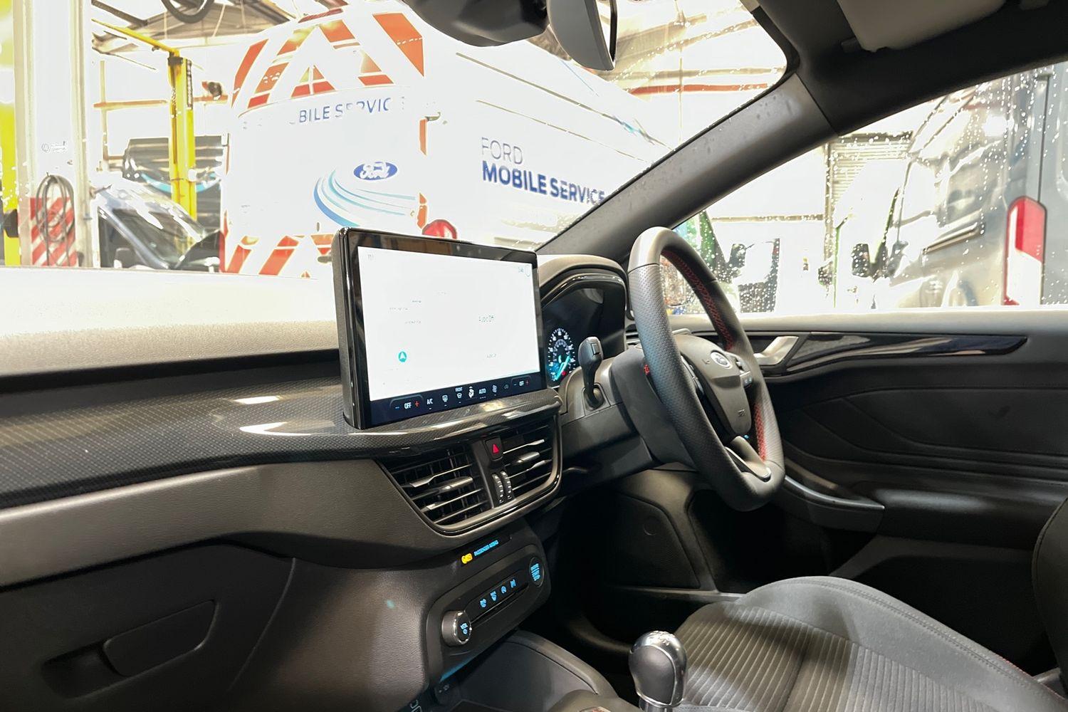 Ford FOCUS Photo 17