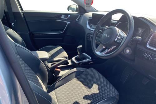 Kia XCEED Photo autoimg-9404464faeee40792fc060c0cde269f7ccf99de7.jpg