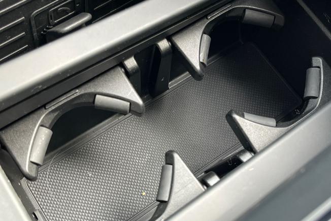 AUDI Q8 E-Tron Photo 28