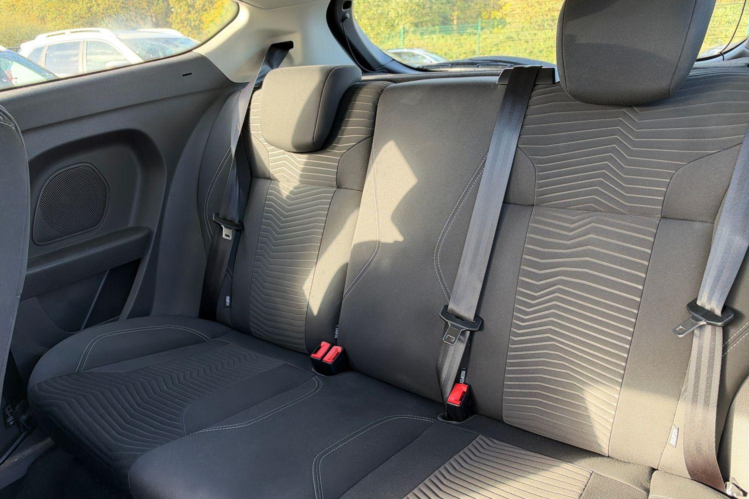 Ford FIESTA Photo 19