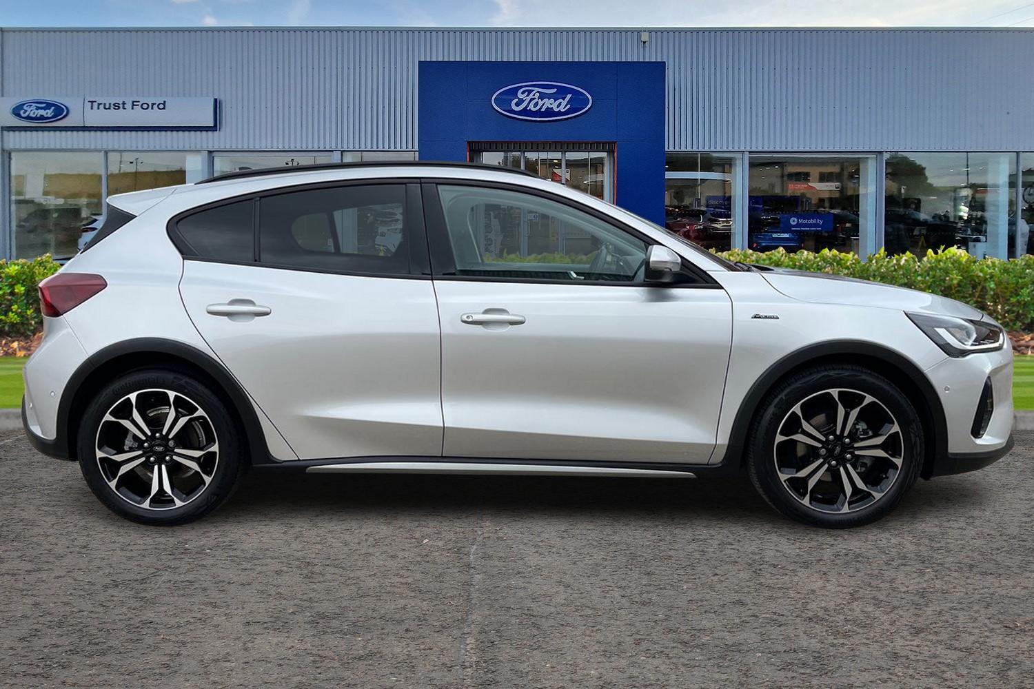 Ford Focus Photo 2