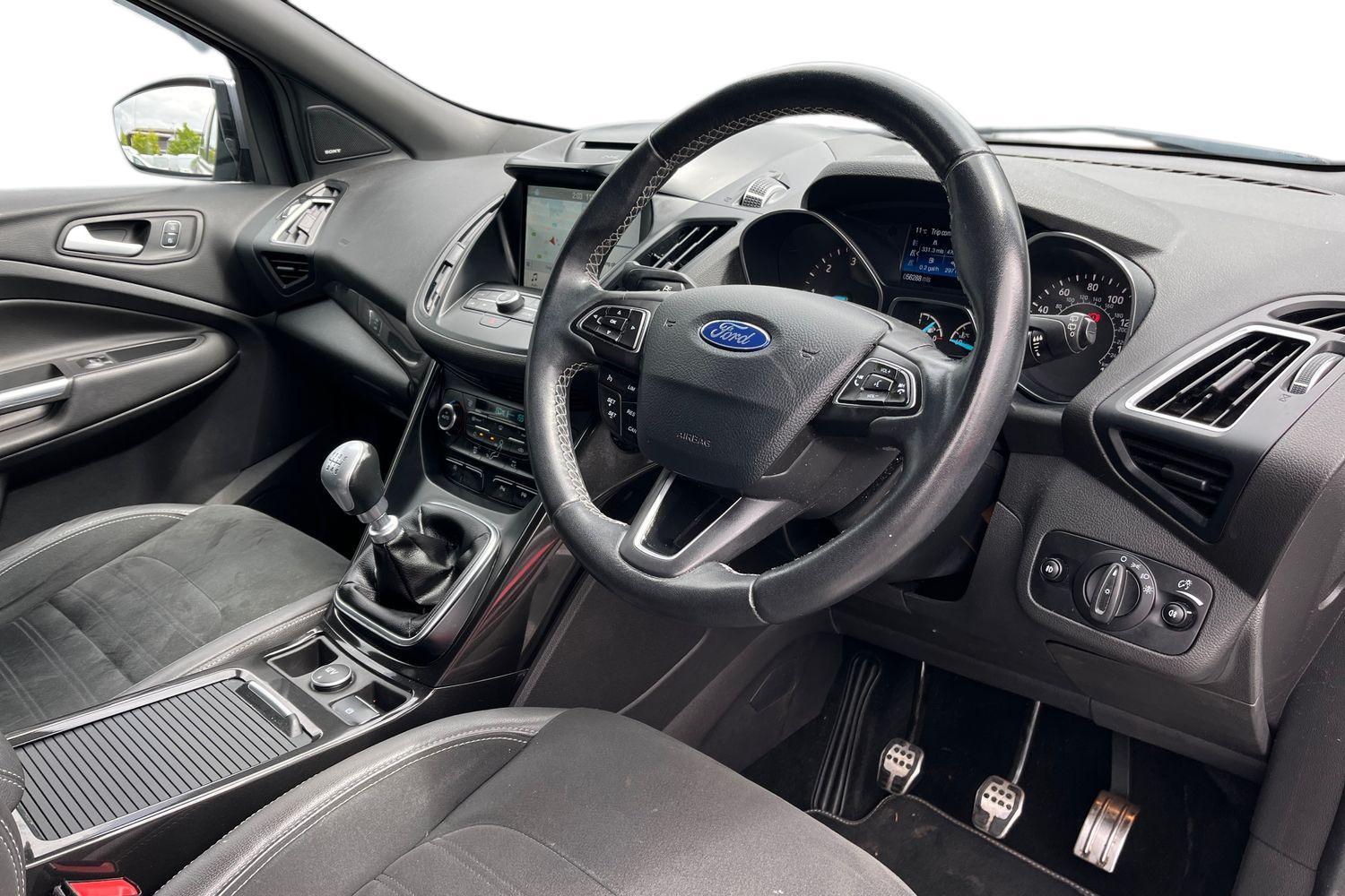 Ford KUGA Photo 8