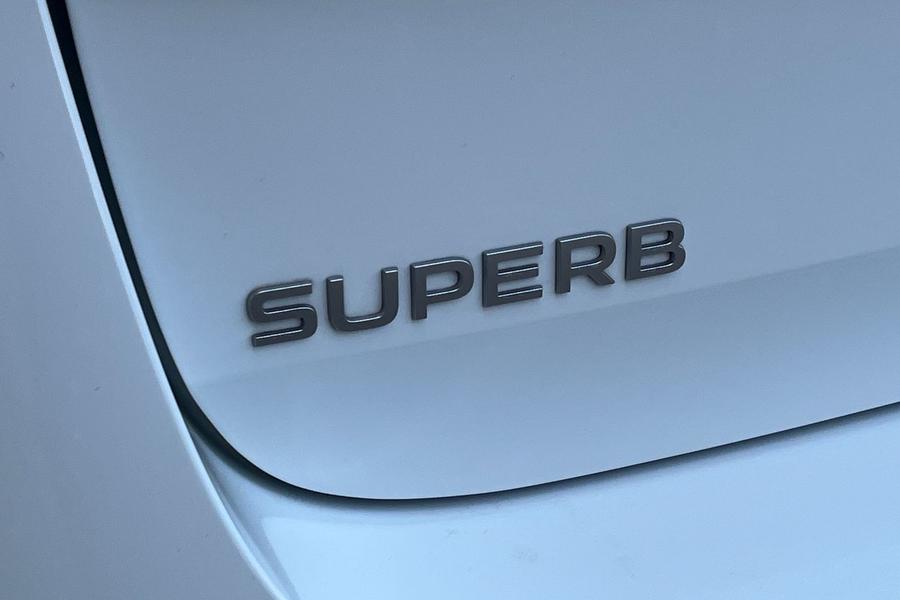 Skoda SUPERB Photo autoimg-940cc7b1c652fa197611068b90c16820c05652e2.jpg