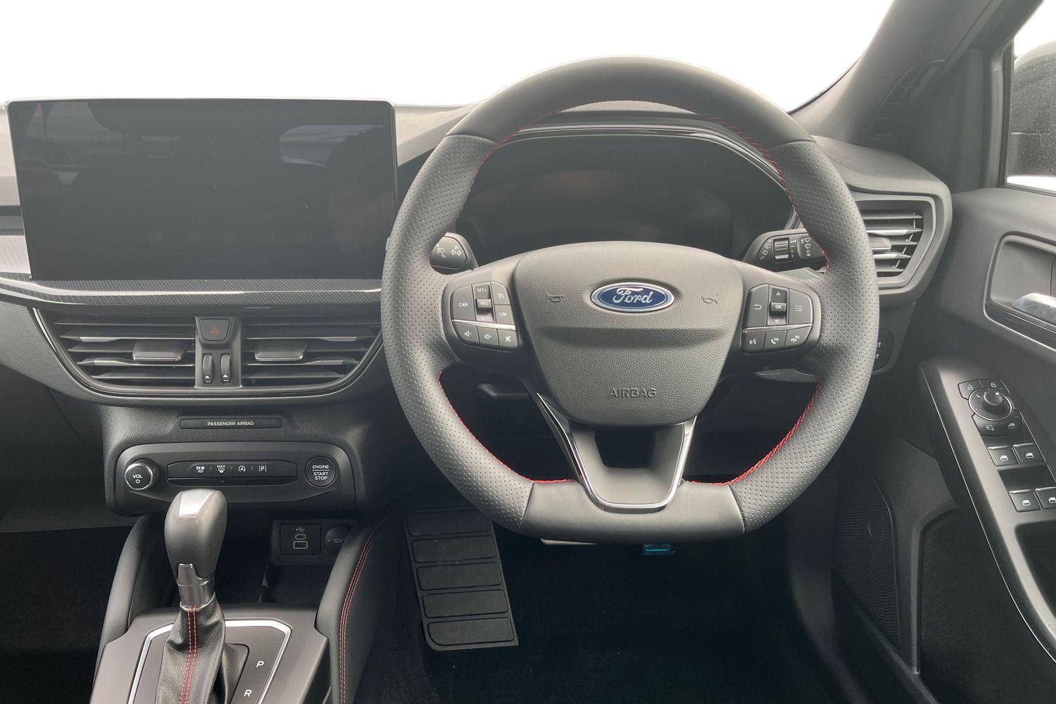 Ford FOCUS Photo 10