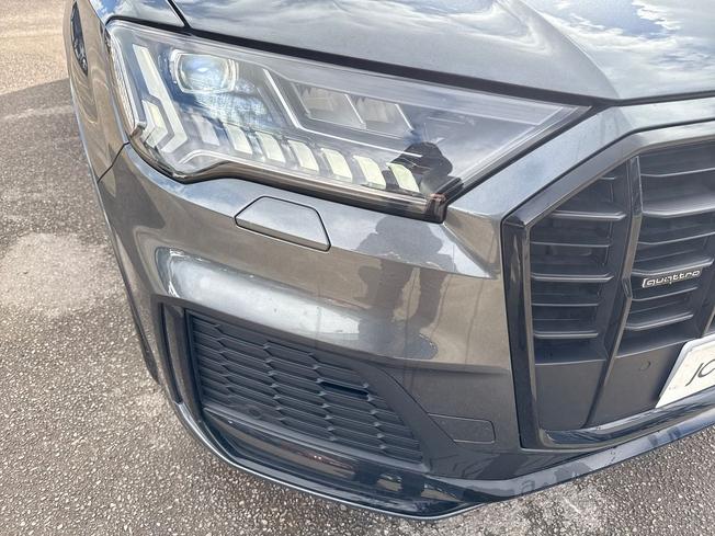AUDI Q7 Photo 34