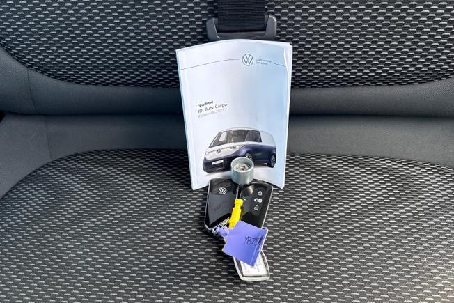 VOLKSWAGEN ID. Buzz Cargo Photo 50