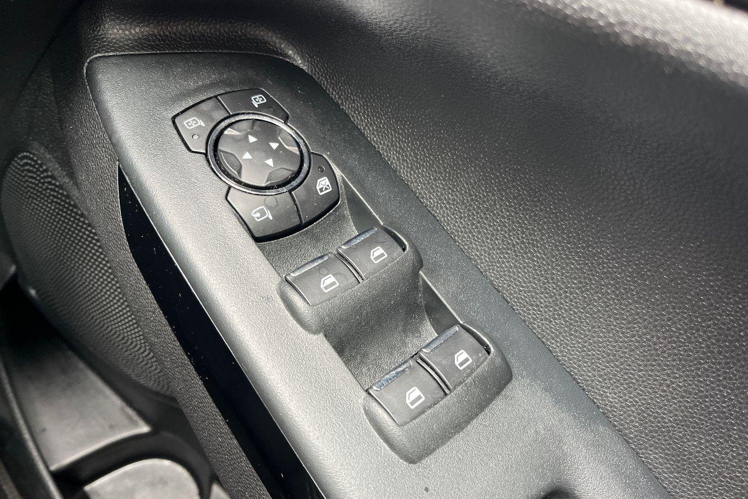 Ford EcoSport Photo 15