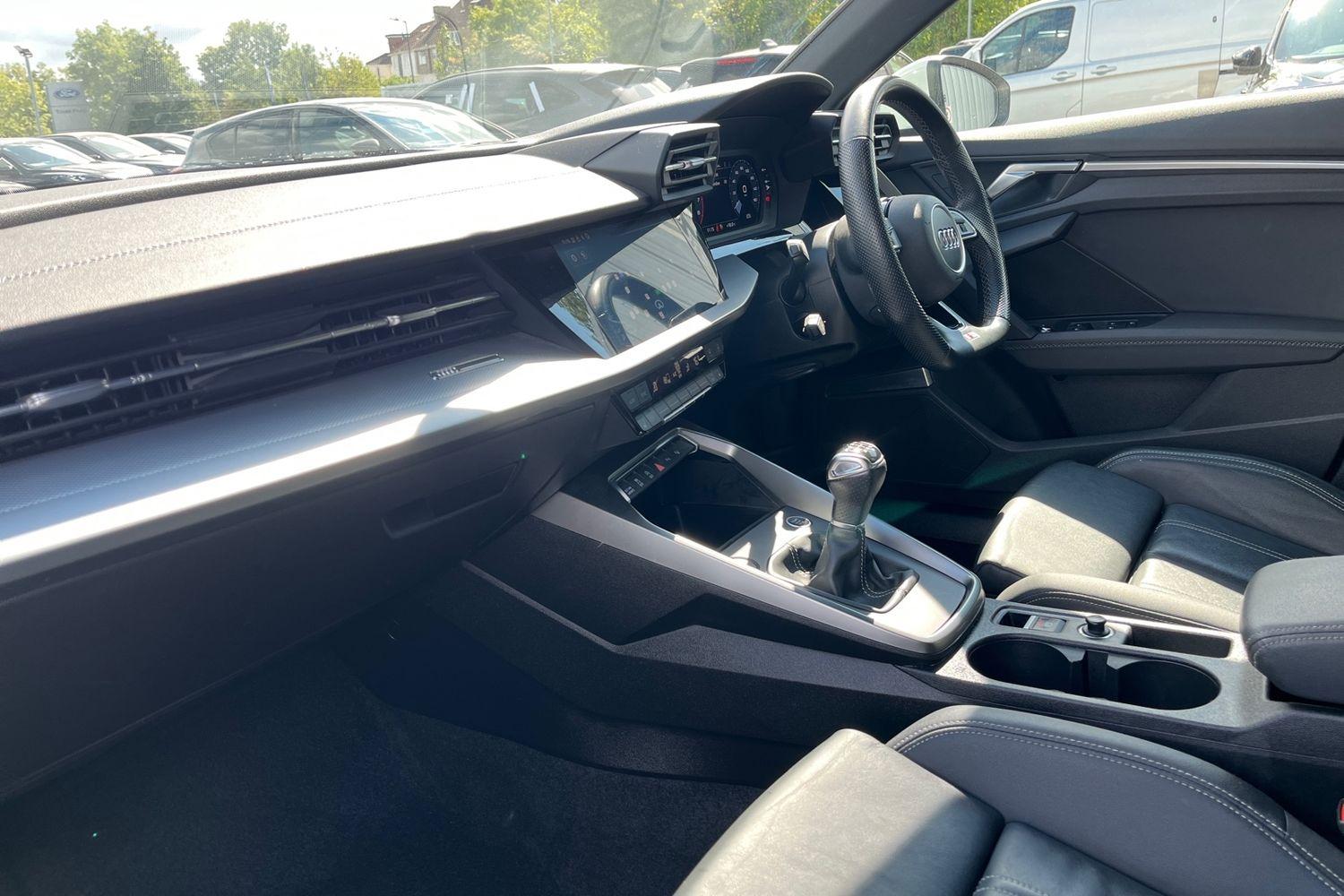 Audi A3 Photo 17