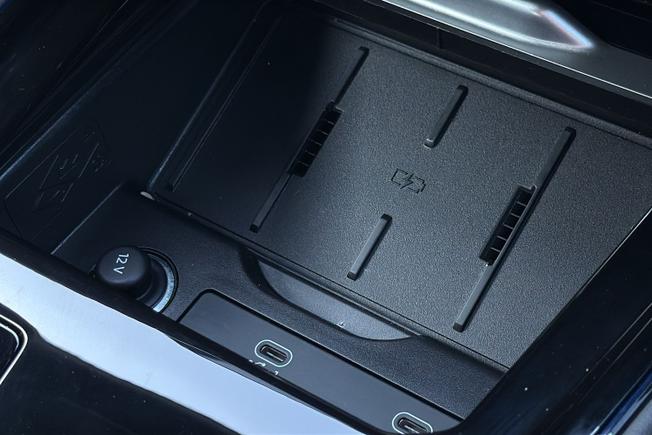 AUDI Q3 Photo 24