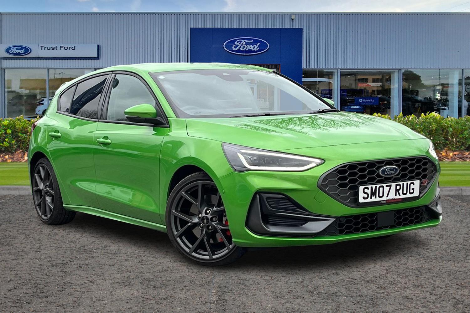 Ford Focus Photo 0