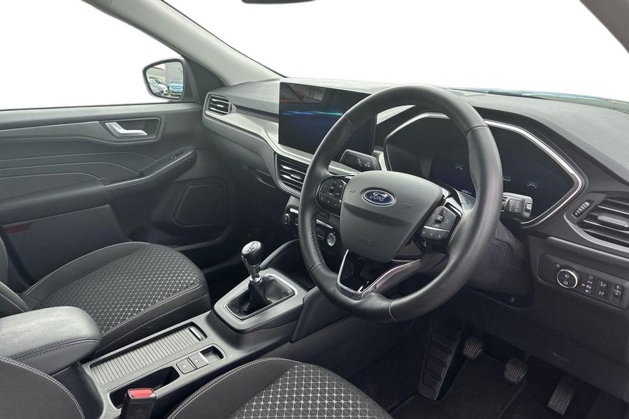Ford Kuga Photo autoimg-941e772658c285c3adbaf56eebff4f56b0816190.jpg