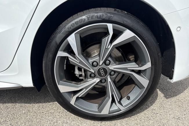 Audi A3 Photo 32