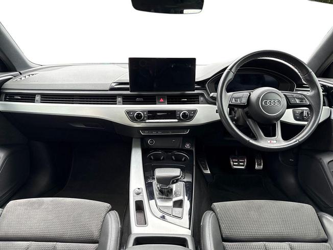 AUDI A4 Photo 10
