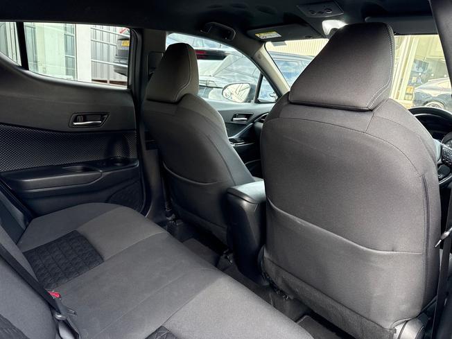 TOYOTA C-Hr Photo 47