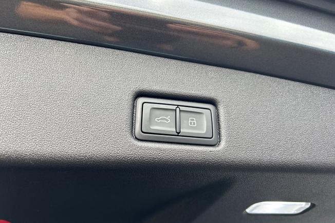 AUDI Sq5 Photo 36