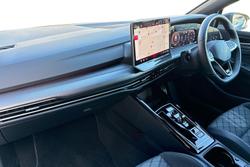 VOLKSWAGEN Golf Photo 2