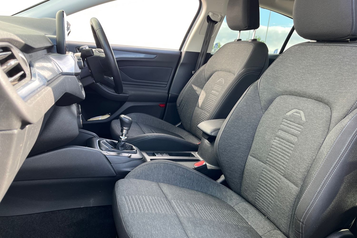 Ford FOCUS Photo 18