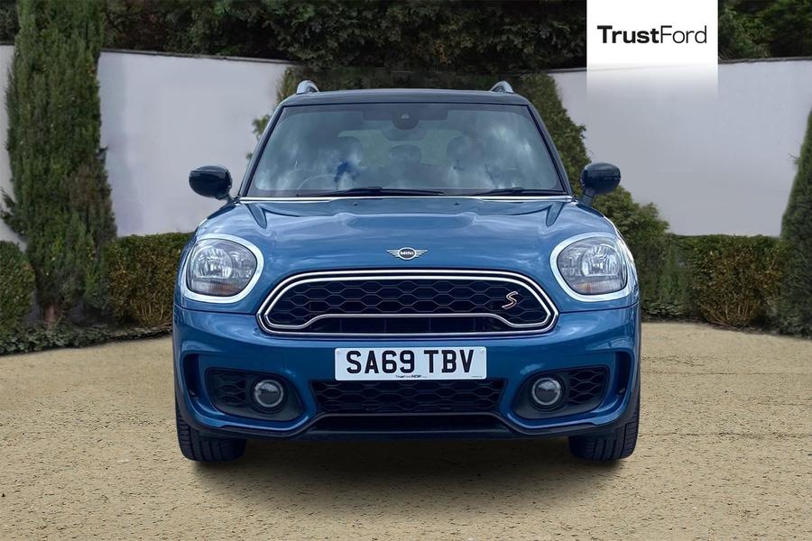 MINI Countryman Photo autoimg-9431ba8dc0b1b4fd0f42817fba5ff45249b1f7ff.jpg
