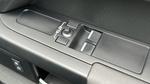 Land Rover Defender Photo 24