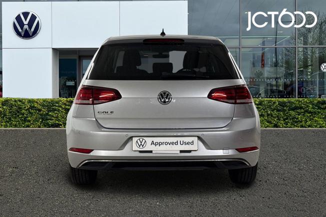 VOLKSWAGEN Golf Photo 7