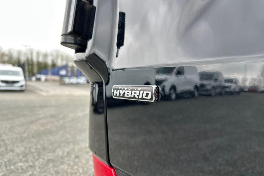 Used FORD TRANSIT CUSTOM MT75FFE 28