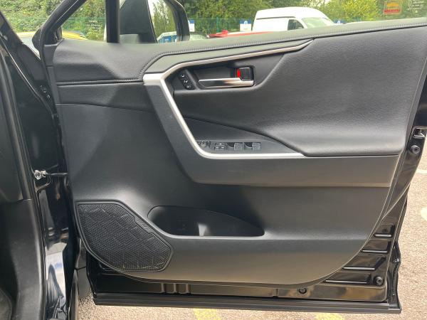 Toyota RAV4 Photo autoimg-943c9fb3e170292451e3073dc70f558d661e57b6.jpg