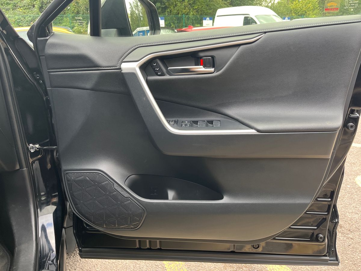 Toyota RAV4 Photo 26
