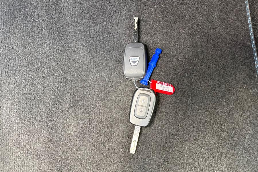 Dacia Sandero Stepway Photo autoimg-943d6426cfc01aa390a0196881a3d3ad21b90910.jpg
