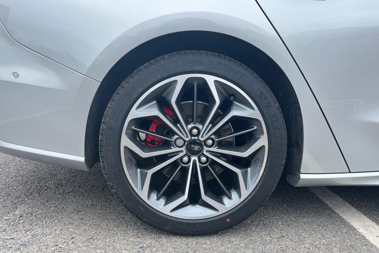 Ford FOCUS Photo 7