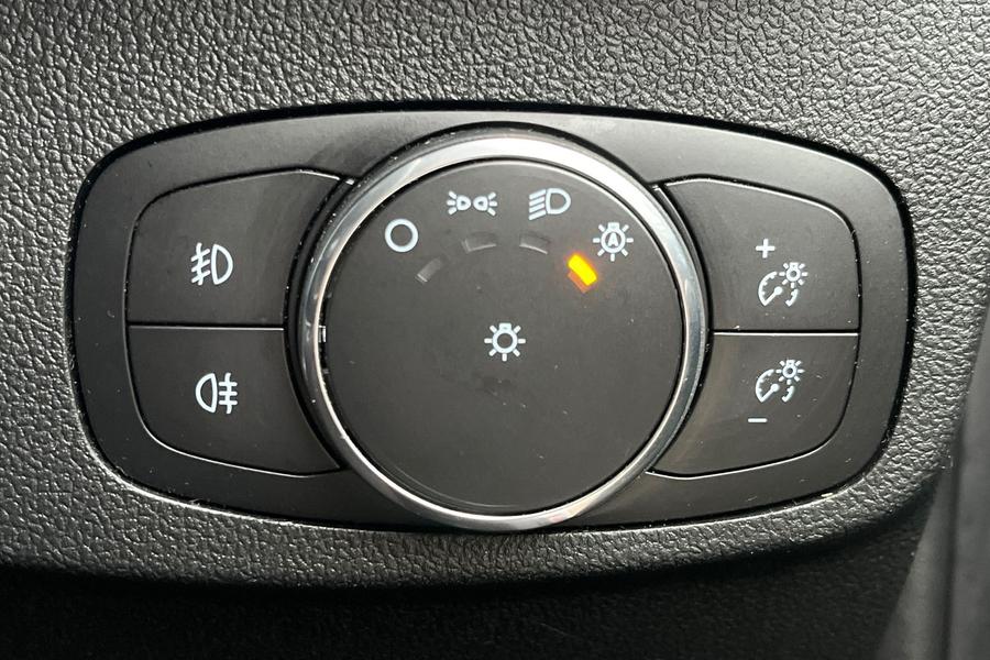 Ford FOCUS Photo autoimg-94432e709ba1be43f870f44018fc7ed8e70c5e57.jpg