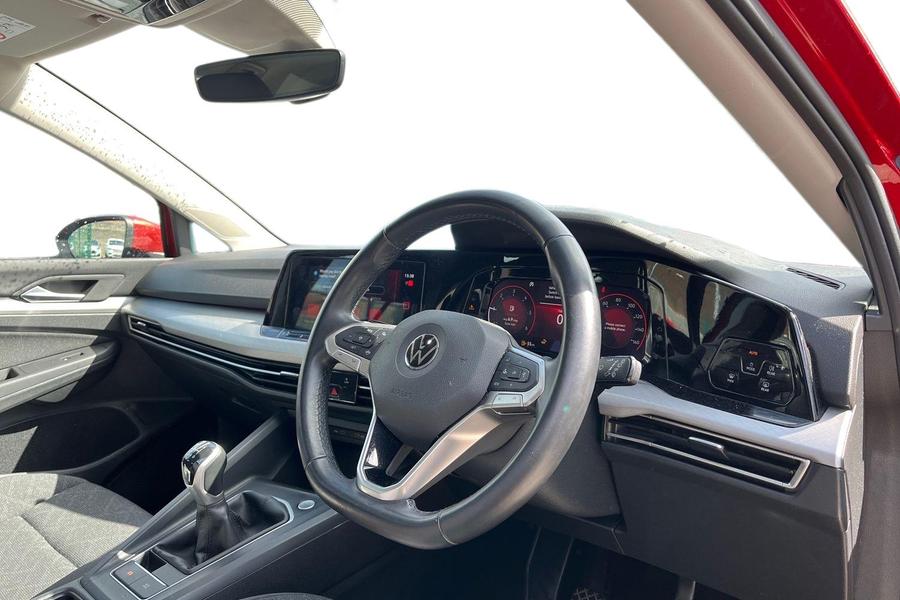 Volkswagen GOLF Photo autoimg-9443fe931d32e1a438e1827b0a40f397afc99b22.jpg