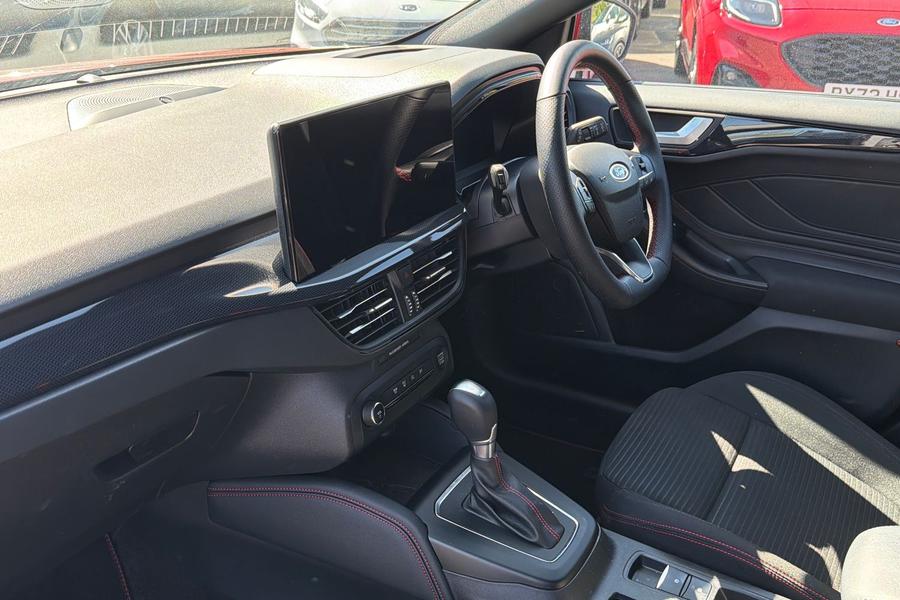 Ford FOCUS Photo autoimg-944657410e4f805de7a327140505c27fe3864828.jpg