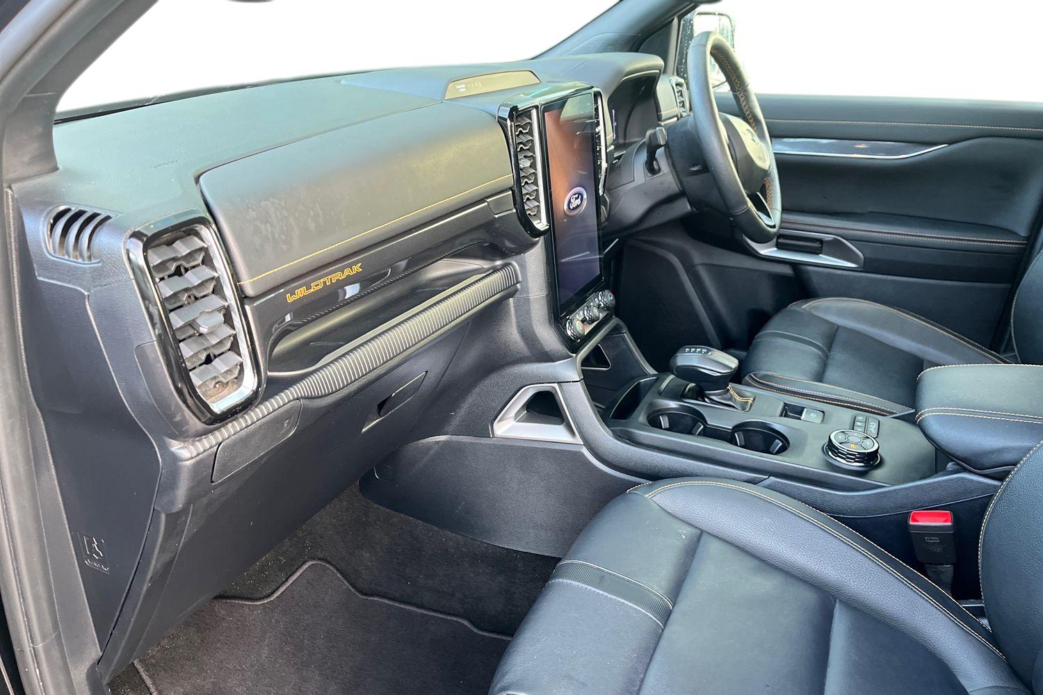 Ford RANGER Photo 2