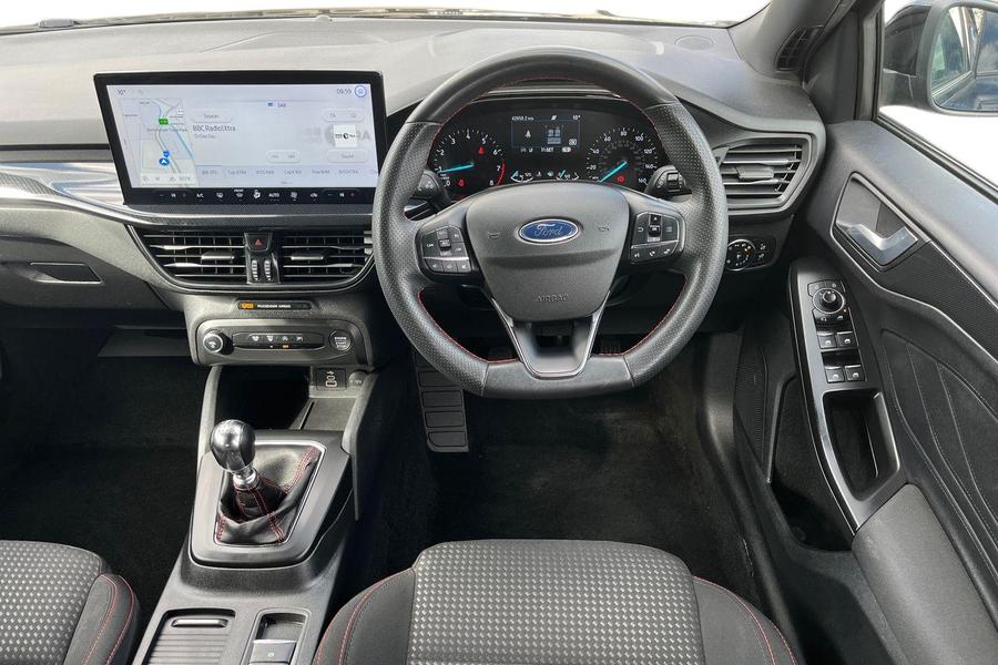 Ford FOCUS Photo autoimg-94490770a907799e15b0d214c337059bc956bb6a.jpg