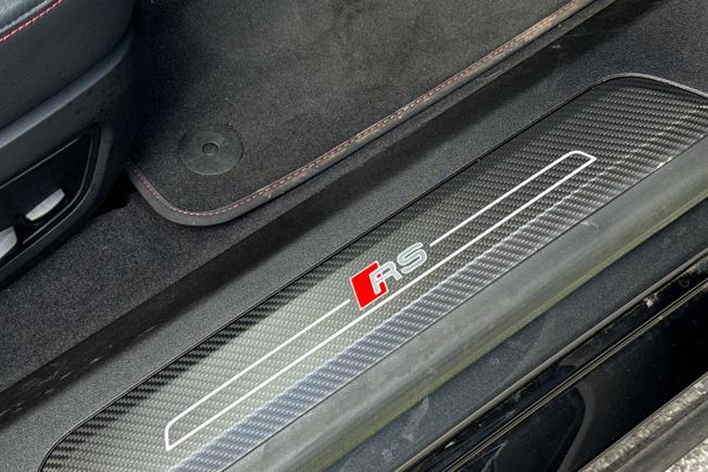 AUDI Rs E-Tron Gt Photo 32