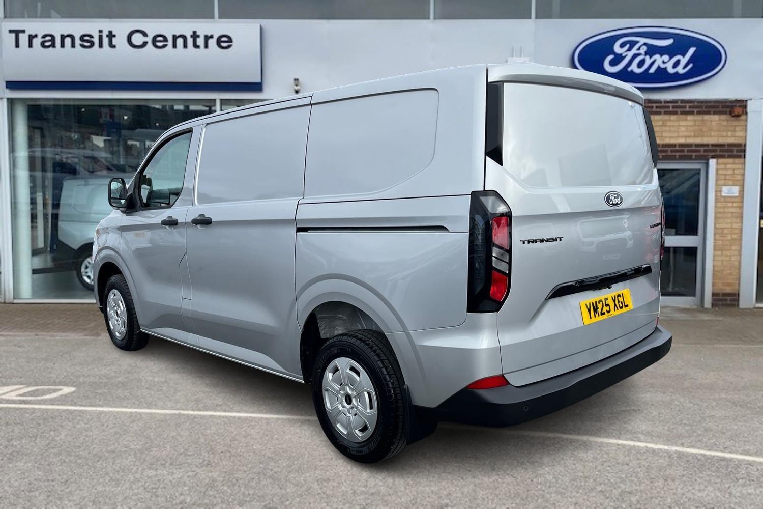 Ford TRANSIT CUSTOM Photo 1