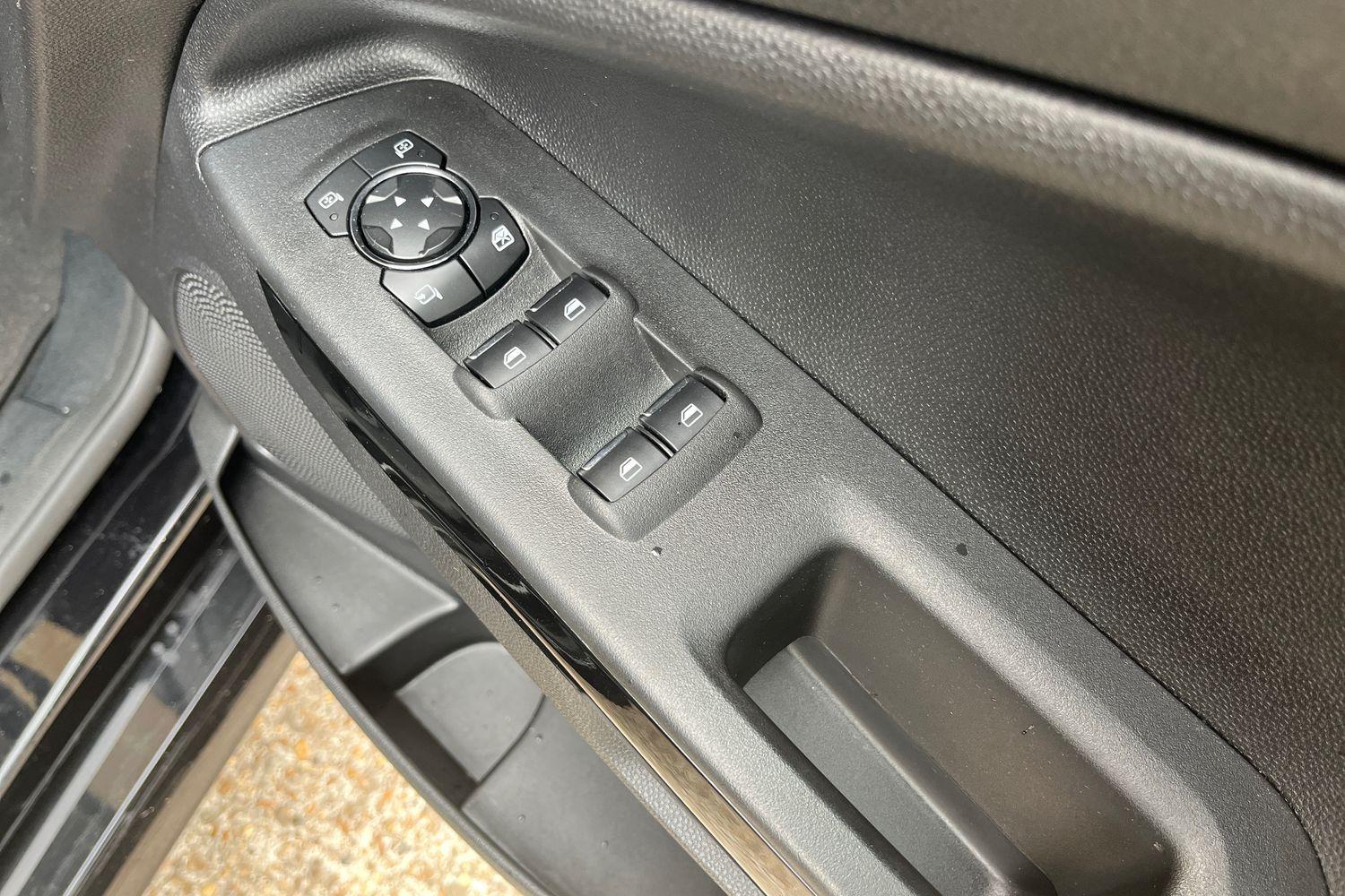 Ford EcoSport Photo 15