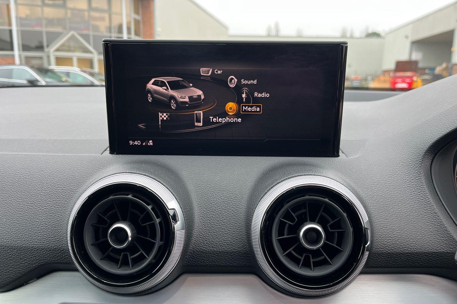 Audi Q2 Photo 34