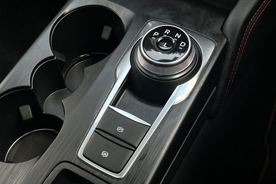 Ford KUGA Photo autoimg-945a385da4dc960e9a27758df29993a5cfa0fcb2.jpg