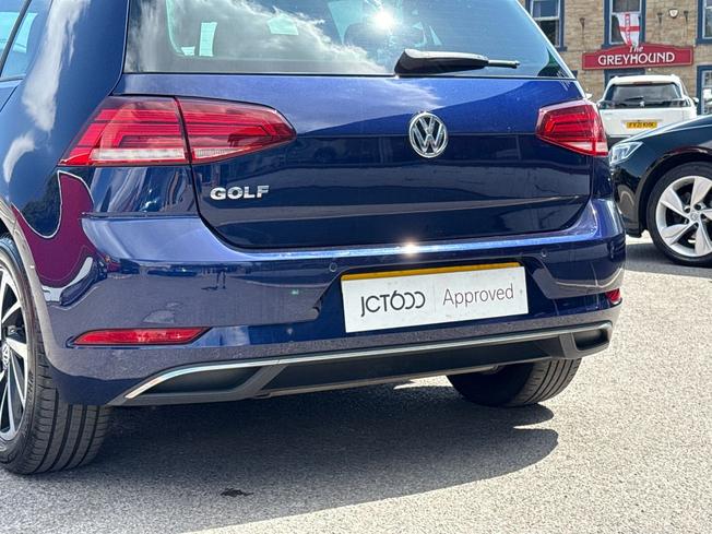 VOLKSWAGEN Golf Photo 34