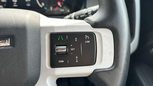 Land Rover Defender Photo autoimg-9462a43c348b8b99f1299d3269b0fd4bd8577cab.jpg