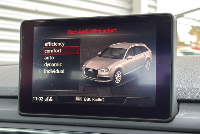 Audi A4 Avant Photo 27