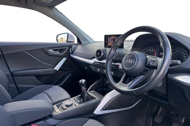 AUDI Q2 Photo 6