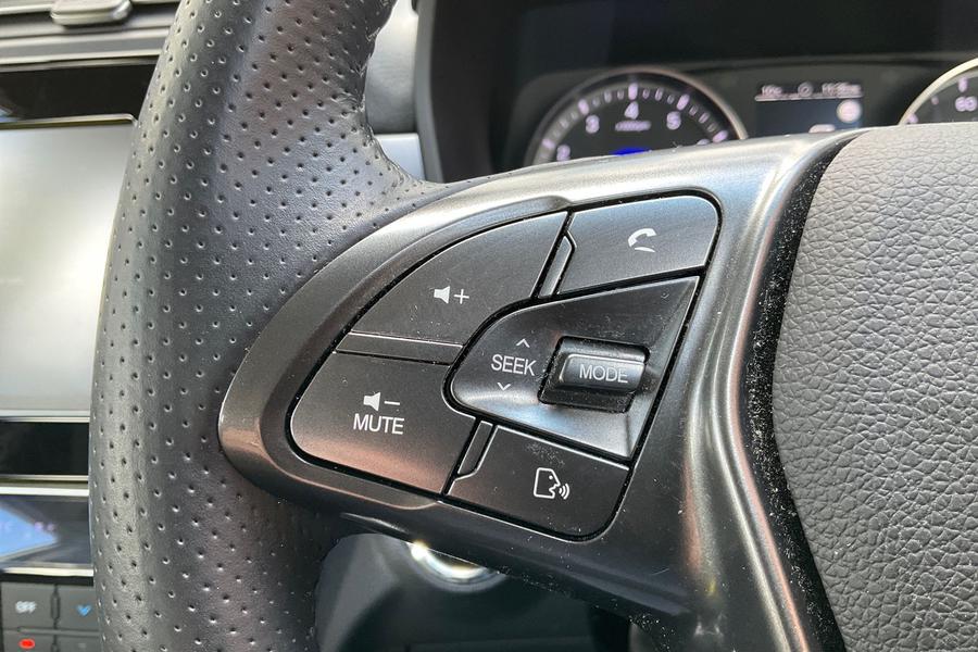 SsangYong TIVOLI Photo autoimg-946b4ac41f0ad525233e181db5a32ca5eee11ce5.jpg