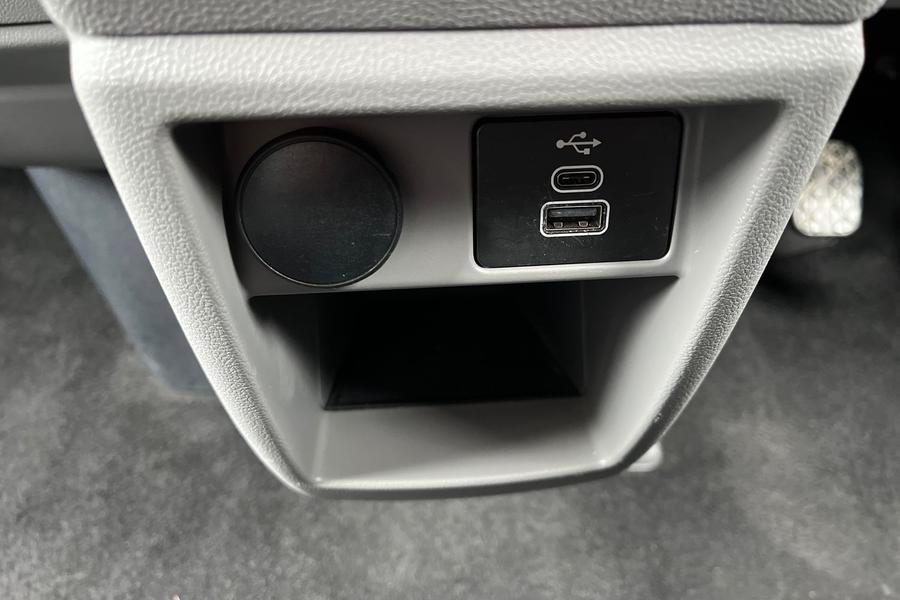 Ford TRANSIT CUSTOM Photo autoimg-947054ae7b1d3e1c4aeee74359689e9dbbf490df.jpg