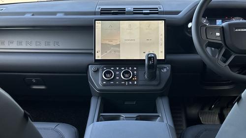 Land Rover Defender Photo autoimg-9475806563a9fce5de22c5fba8cf565f90e380f7.jpg