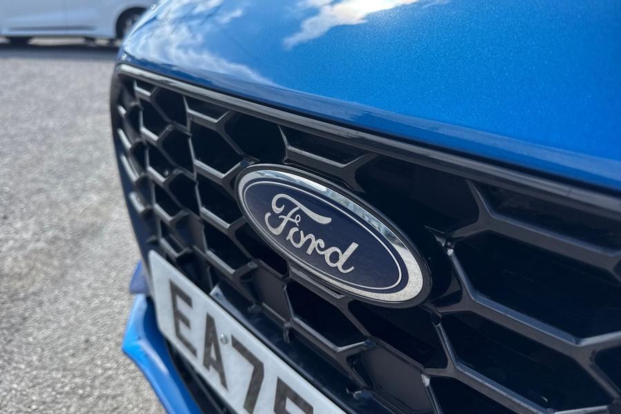 Ford FOCUS Photo autoimg-947c55705c5bb90c9fa4507e4d57ec533a70d1e5.jpg